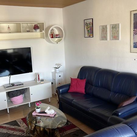 Gemuetliche, Ganze Wohnung In Ruhiger, Zentraler Lage 레버쿠젠 외부 사진